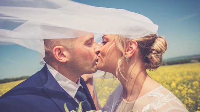 ajie-jones-wedding-photography-cotswolds-huddle (10)