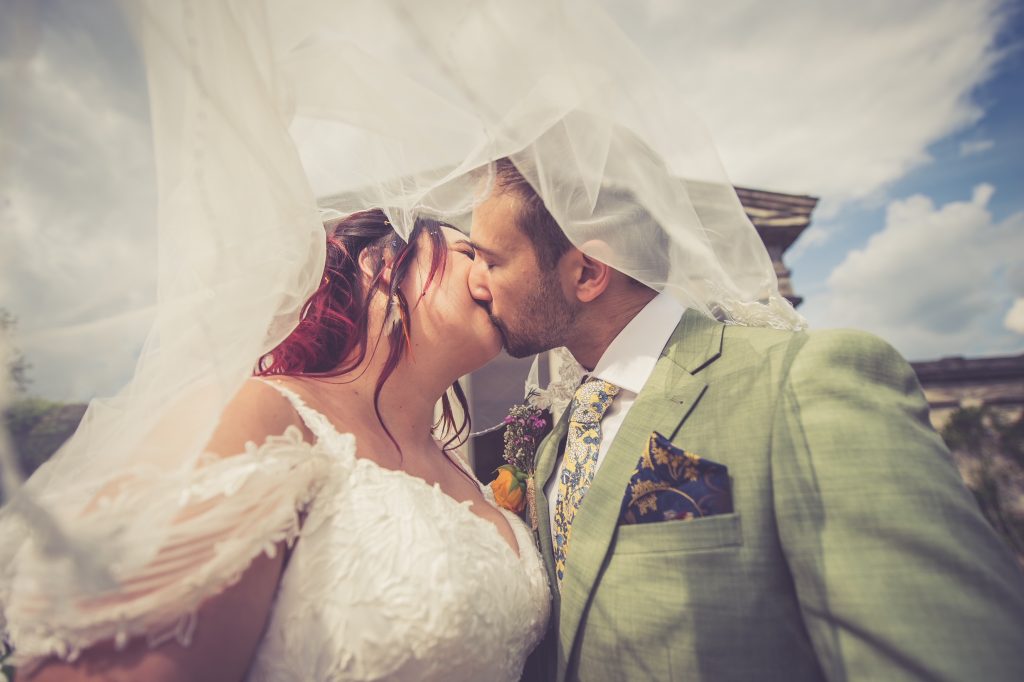 ajie-jones-wedding-photography-cotswolds-huddle (3)