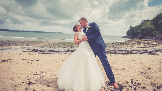 ajie-jones-wedding-photography-cotswolds-huddle (6)