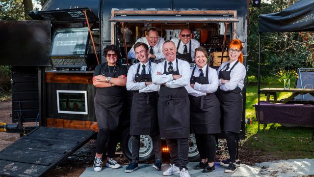 cocktails-and-canapes-party-trailer-cotswolds-huddle (1)