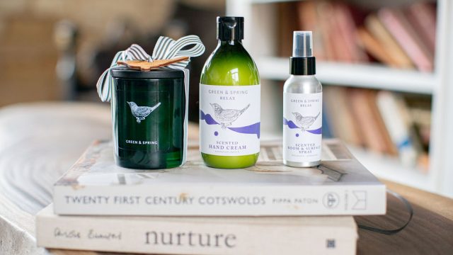 green-and-spring-cotswolds-huddle (5)