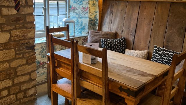 the-fox-at-great-barrington-cotswolds-huddle (16)