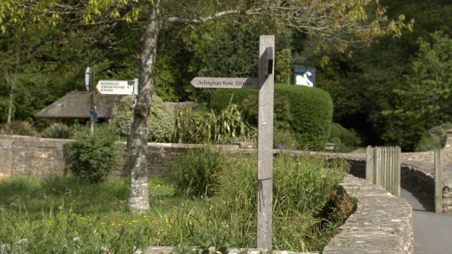 Best-Cotswold-Tours-Cotswolds-Huddle (4)