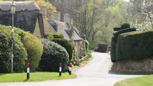 Best-Cotswold-Tours-Cotswolds-Huddle (5)