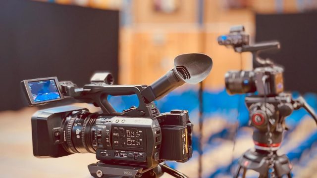 chin-badger-media-charlie-budd-cotswolds-huddle (3)