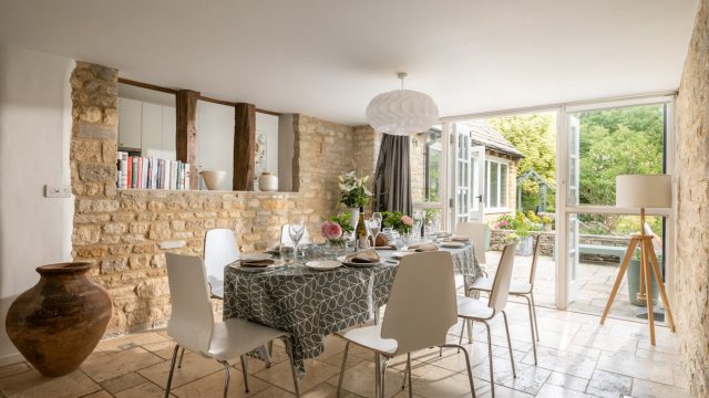 eco-chic-cottages-chestnuts-cotswolds-huddle (2)