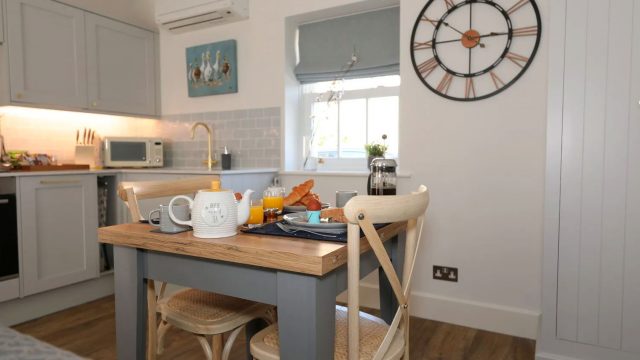 unique-cotswold-cottages-cotswolds-huddle (23)