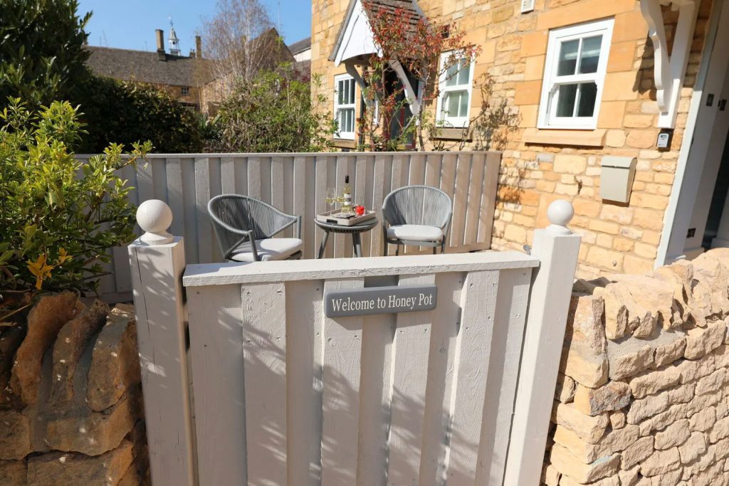 unique-cotswold-cottages-cotswolds-huddle (5)