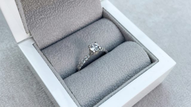 wedstones-jewellery-engagement-wedding-rings-cotswolds-huddle (4)