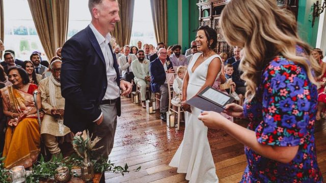 laura-crockett-celebrant-cotswolds-huddle (4)