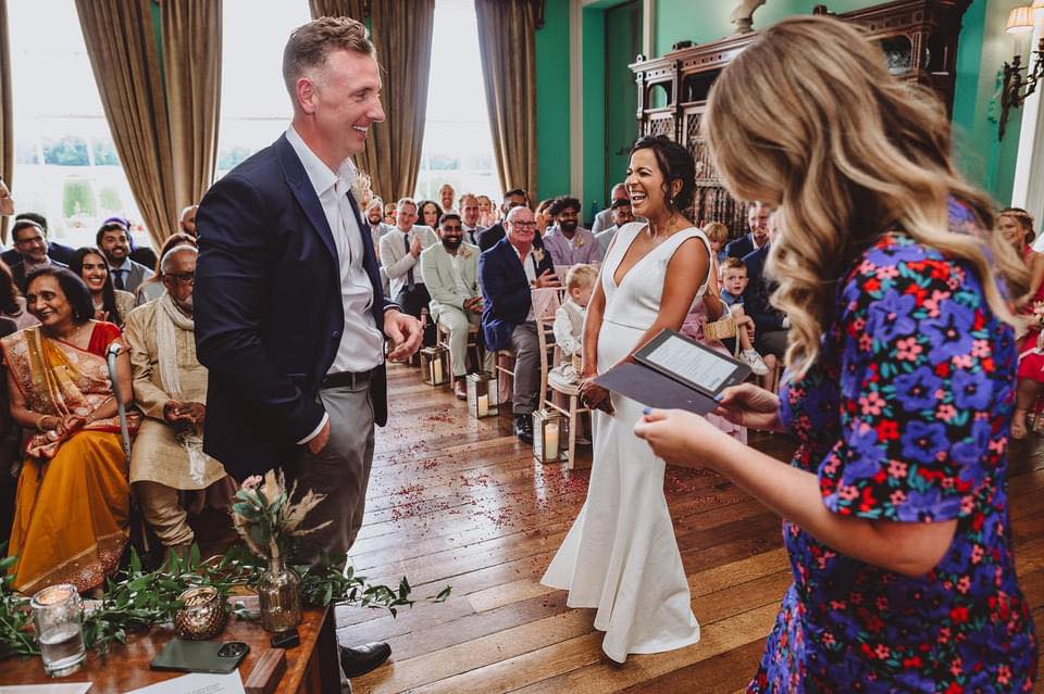 laura-crockett-celebrant-cotswolds-huddle (4)