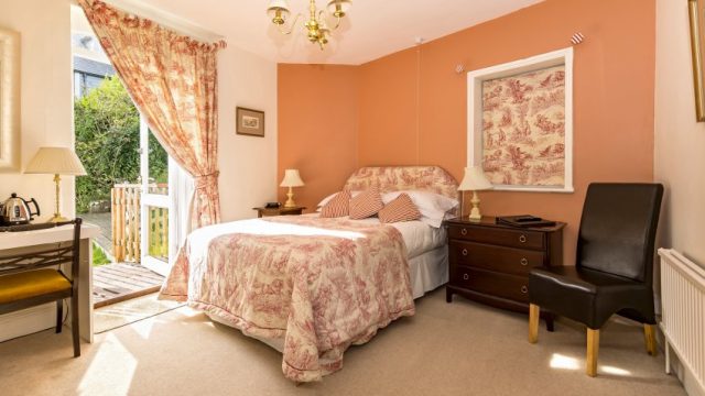 malvern-view-bed-and-breakfast-cleeve-hill-cheltenham-cotswolds-huddle (16)