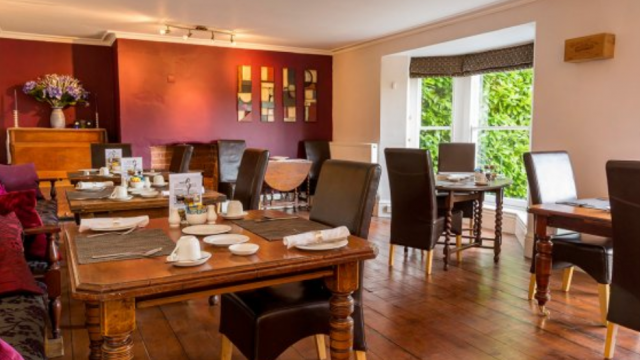 malvern-view-bed-and-breakfast-cleeve-hill-cheltenham-cotswolds-huddle (2)