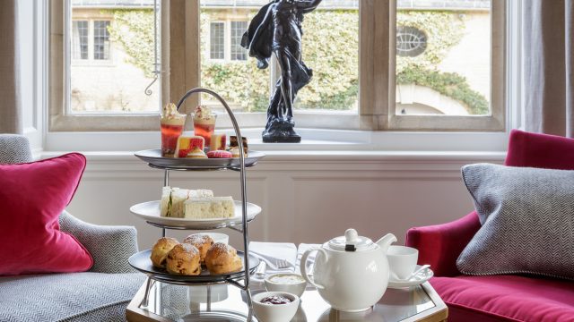 slaughters-manor-house-lower-slaughter-hotel-cotswolds-huddle (2)