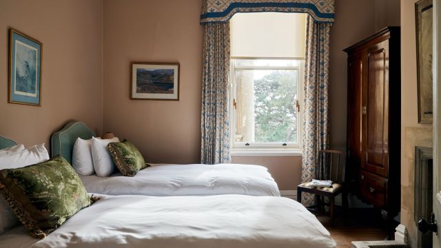 kiftsgate-court-holiday-cottage-accommodation-cotswolds-concierge (21)