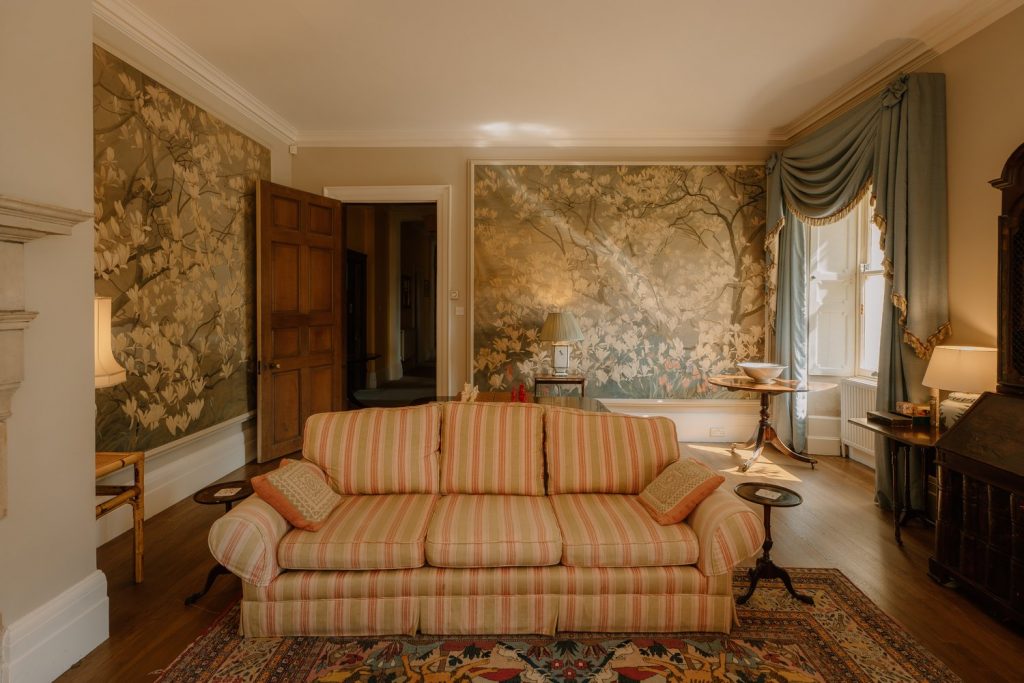 kiftsgate-court-holiday-cottage-accommodation-cotswolds-concierge (6)