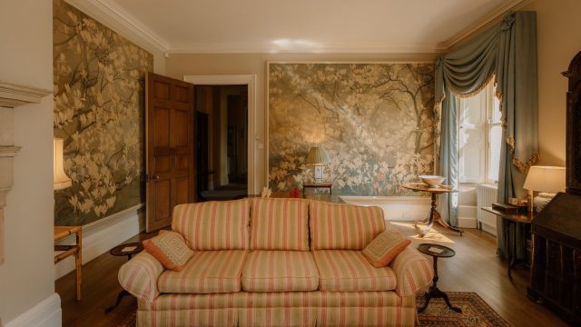 kiftsgate-court-holiday-cottage-accommodation-cotswolds-concierge (6)