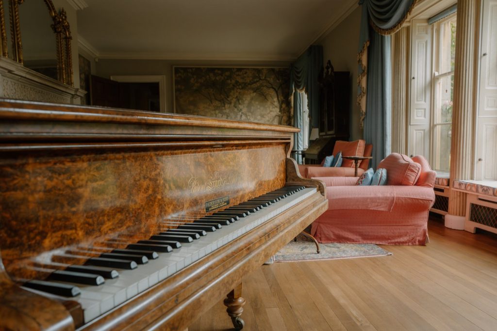 kiftsgate-court-holiday-cottage-accommodation-cotswolds-concierge (8)