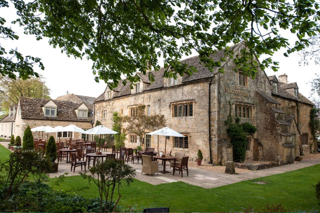 slaughters-country-inn-hotel-restaurant-cotswolds-huddle (1)