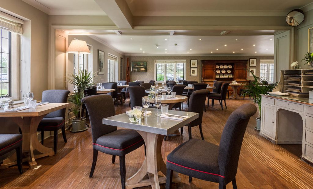 slaughters-country-inn-hotel-restaurant-cotswolds-huddle (3)