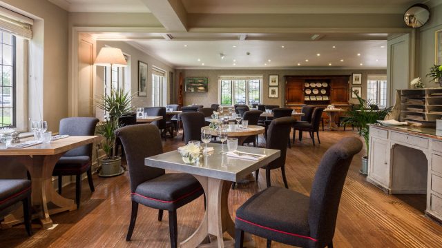 slaughters-country-inn-hotel-restaurant-cotswolds-huddle (3)