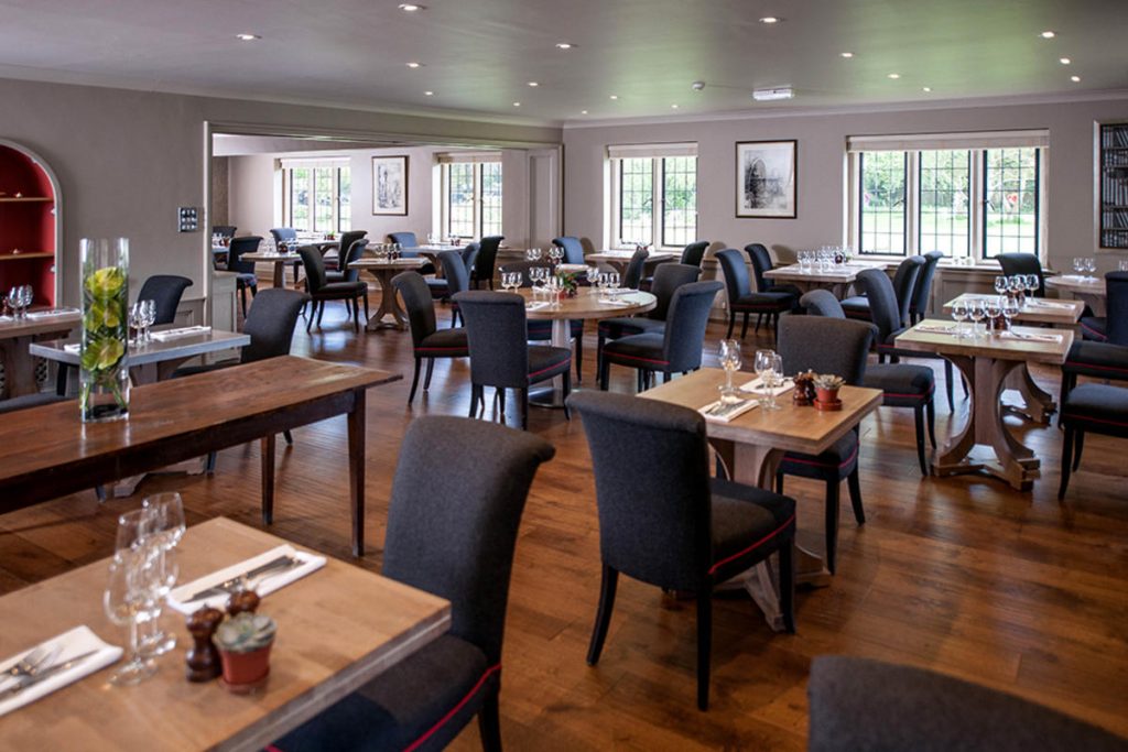 slaughters-country-inn-hotel-restaurant-cotswolds-huddle (4)