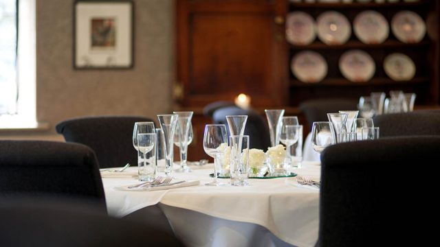 slaughters-country-inn-hotel-restaurant-cotswolds-huddle (5)