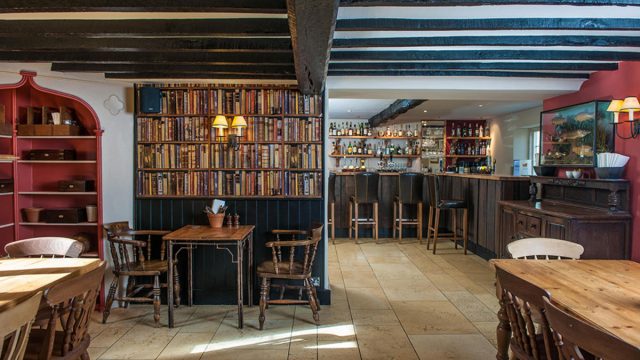slaughters-country-inn-hotel-restaurant-cotswolds-huddle (6)