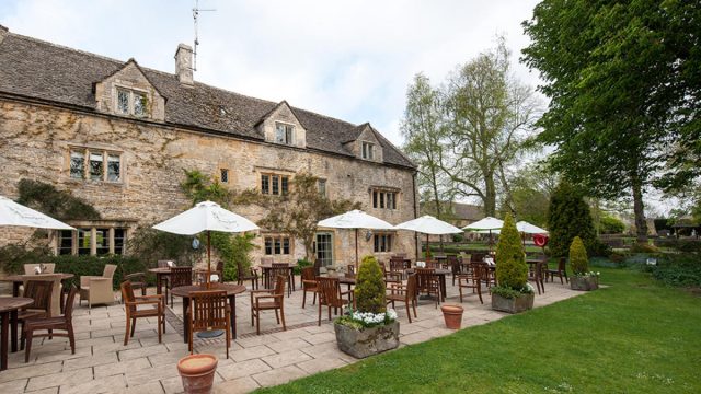 slaughters-country-inn-hotel-restaurant-cotswolds-huddle (7)