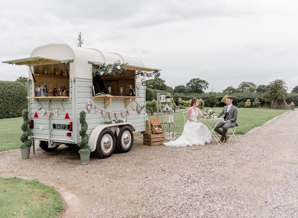 daisy-and-co-catering-cotswolds-huddle (1)