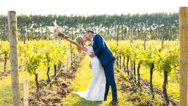 daniella-marinos-wedding-photography-cotswolds-huddle (10)