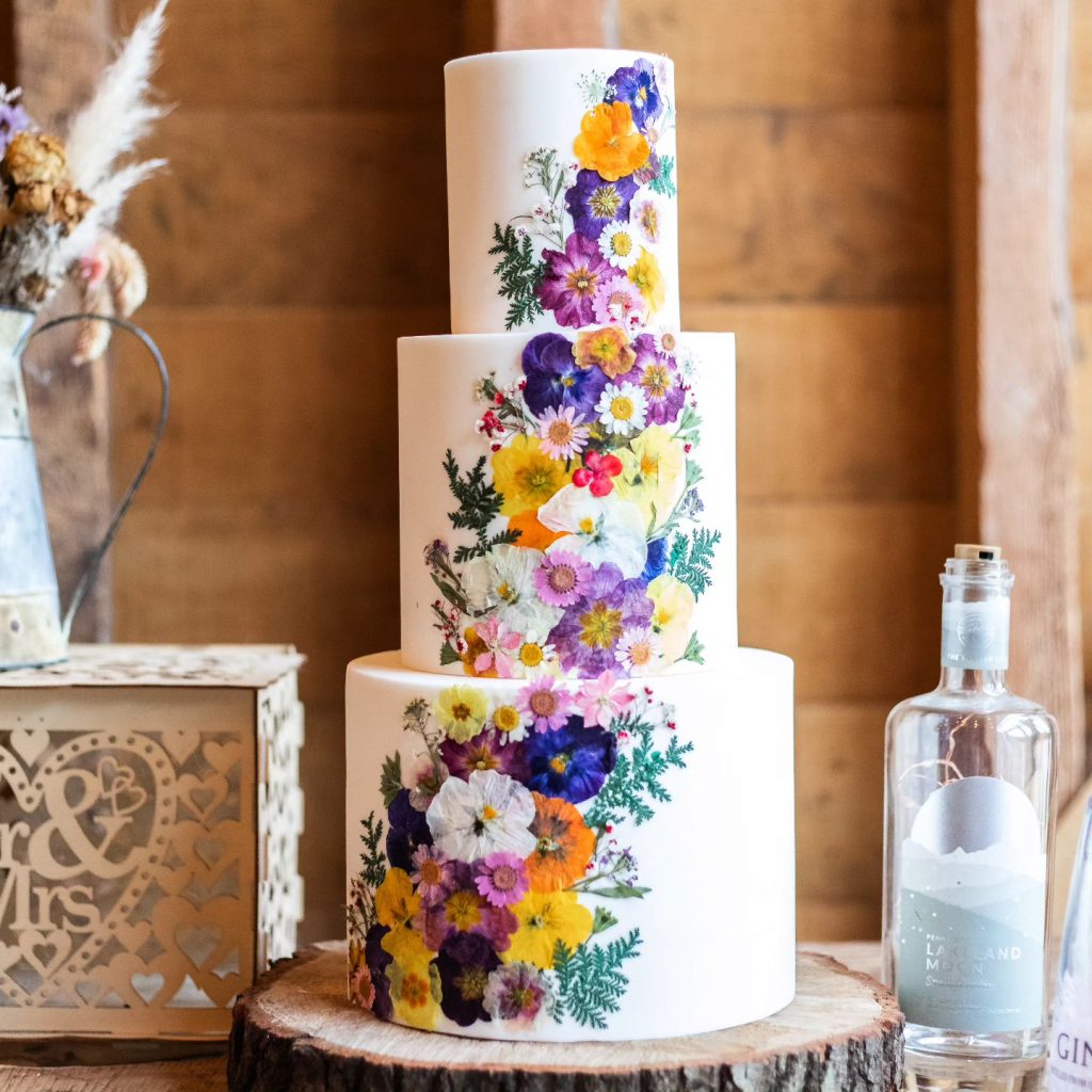 danielles-wedding-cakes-pershore-cotswolds-huddle (1)