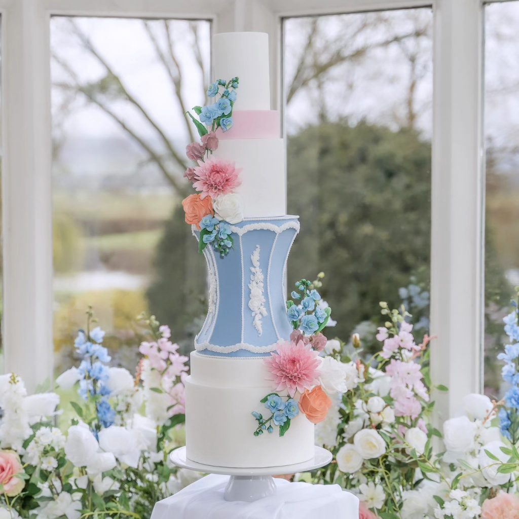 danielles-wedding-cakes-pershore-cotswolds-huddle (7)