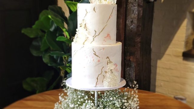 danielles-wedding-cakes-pershore-cotswolds-huddle (8)