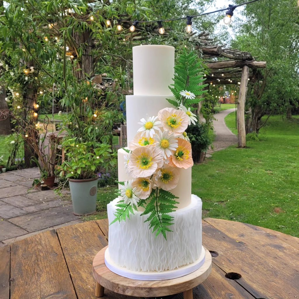 danielles-wedding-cakes-pershore-cotswolds-huddle (9)