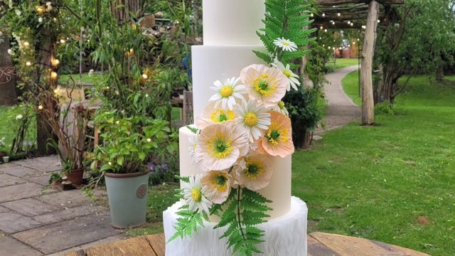 danielles-wedding-cakes-pershore-cotswolds-huddle (9)