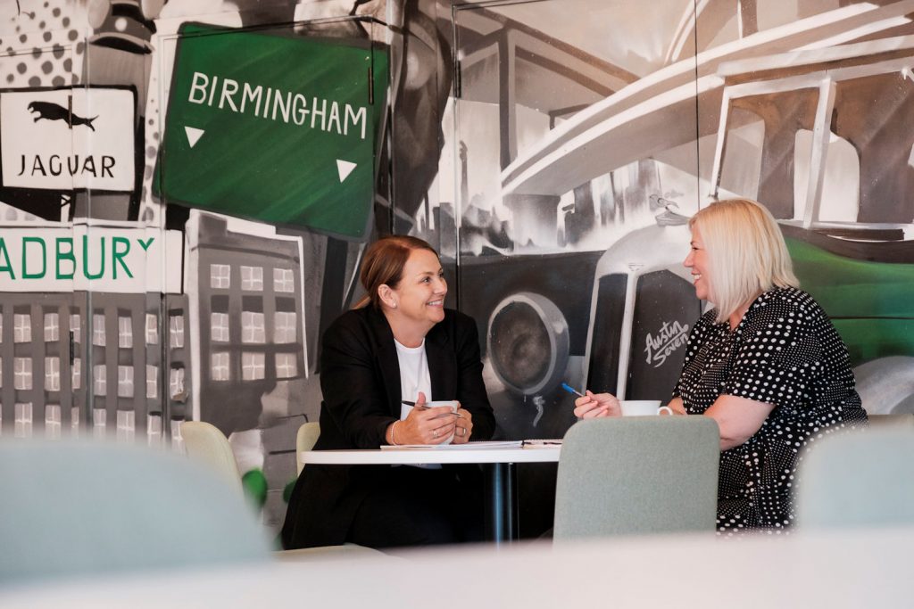 rupert-marlow-three-pin-media-cotswolds-huddle (10)