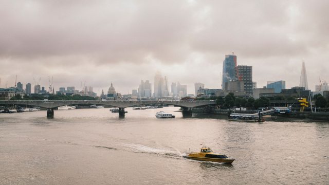 rupert-marlow-three-pin-media-cotswolds-huddle (19)