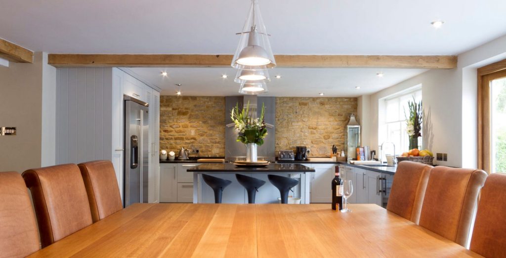 rupert-marlow-three-pin-media-cotswolds-huddle (2)