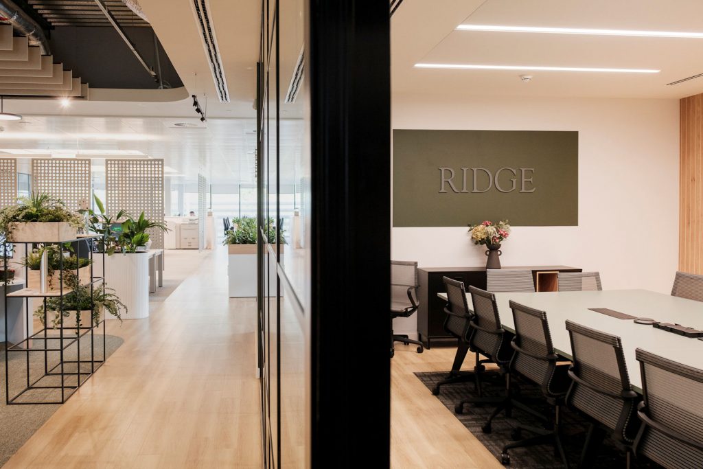 rupert-marlow-three-pin-media-cotswolds-huddle (9)