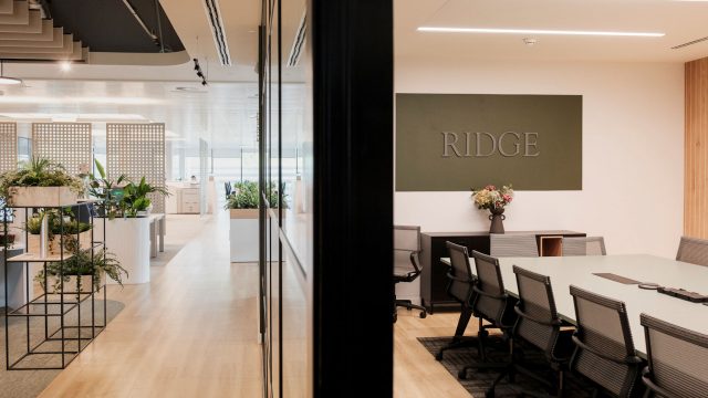 rupert-marlow-three-pin-media-cotswolds-huddle (9)