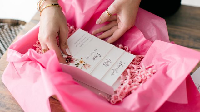 vintage-prints-wedding-invitations-cotswolds-huddle (6)