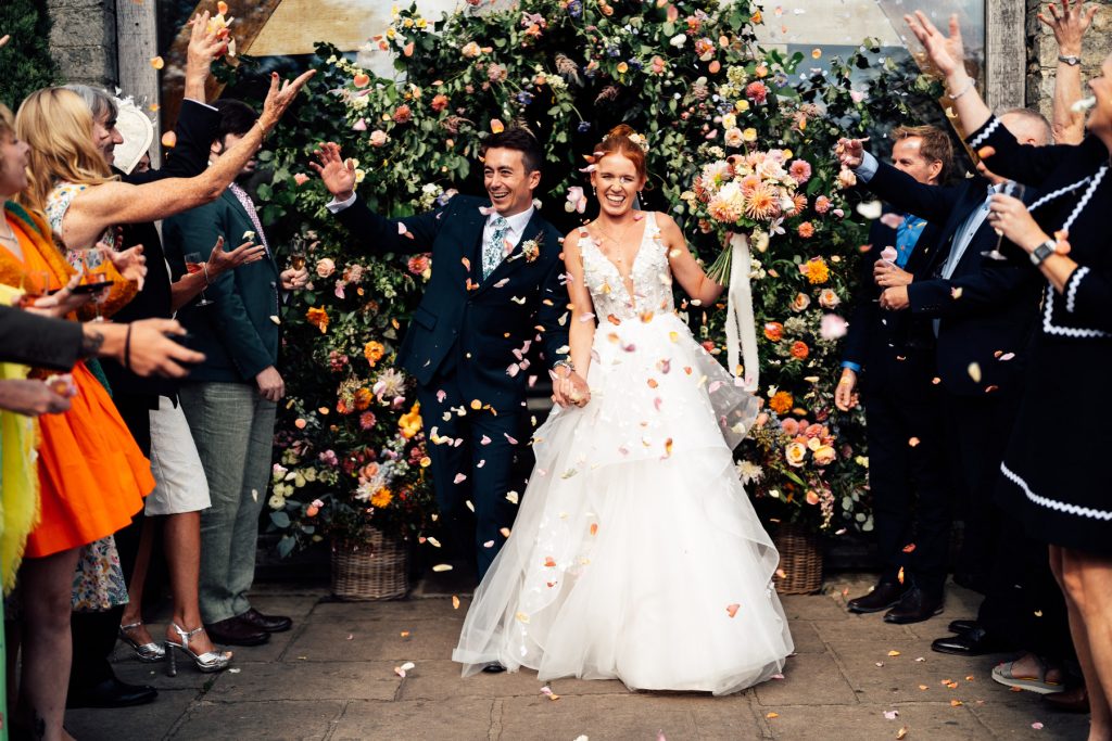 corky-and-prince-wedding-florist-cotswolds-huddle (5)