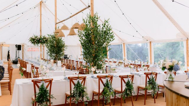 corky-and-prince-wedding-florist-cotswolds-huddle (7)