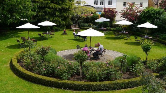 three-ways-house-mickleton-cotswolds-huddle-1