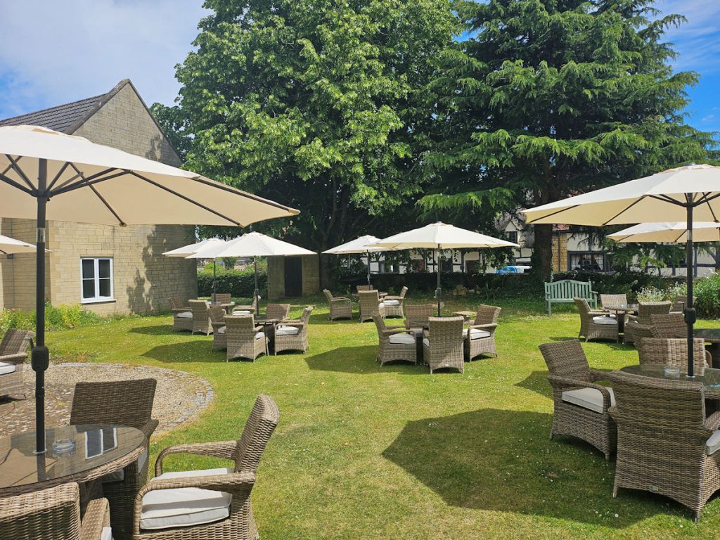 three-ways-house-mickleton-cotswolds-huddle-1