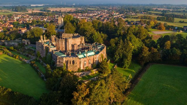 berkeley-castle-cotswolds-huddle (2)