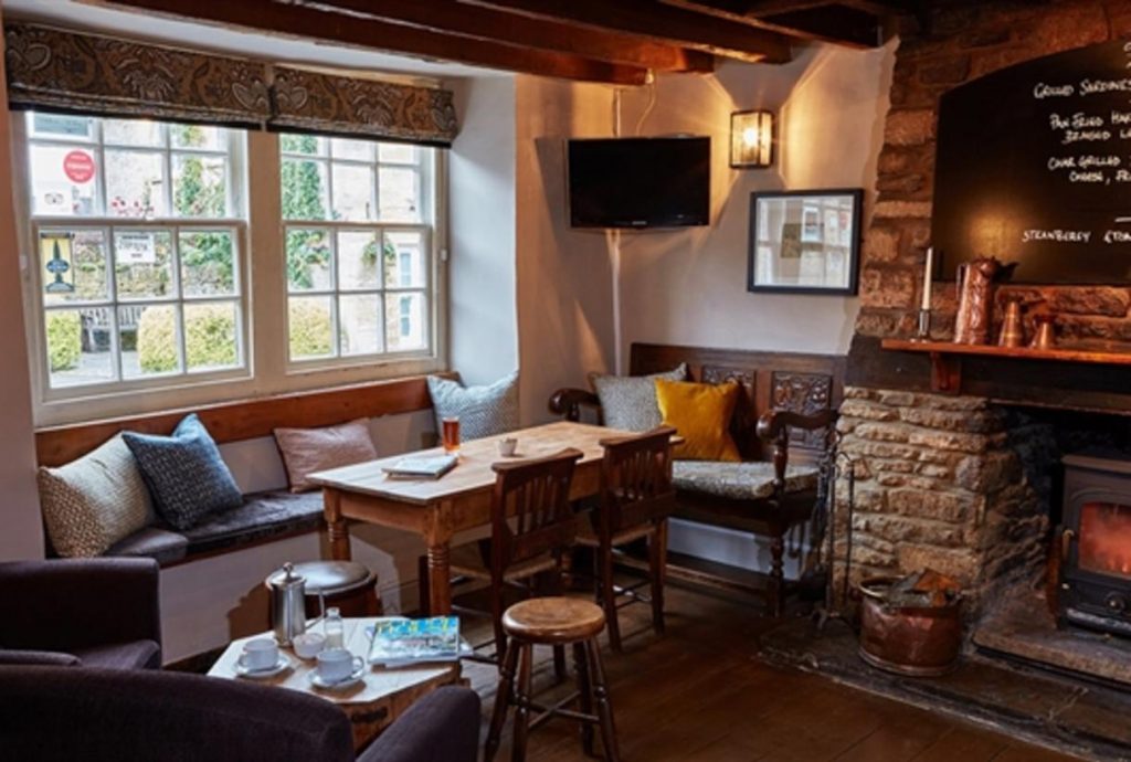 angel-at-burford-oxfordshire-cotswolds-huddle (5)