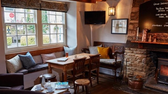 angel-at-burford-oxfordshire-cotswolds-huddle (5)