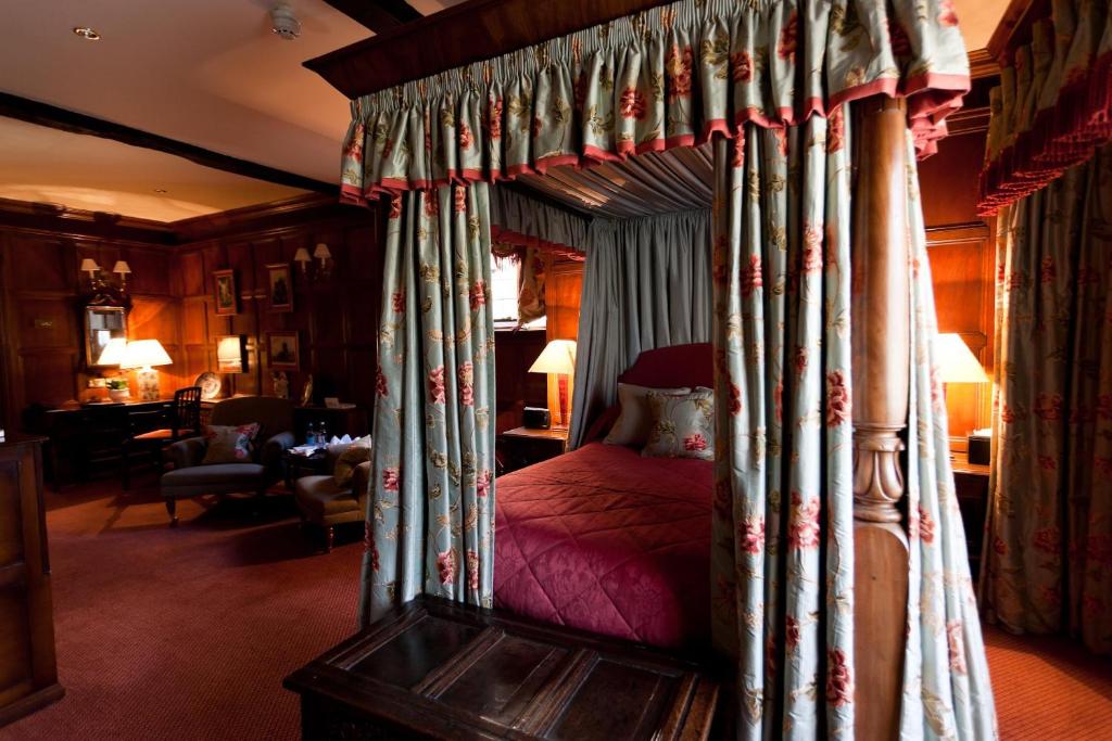 buckland-manor-hotel-restaurant-broadway-worcestershire-cotswolds-huddle (1)